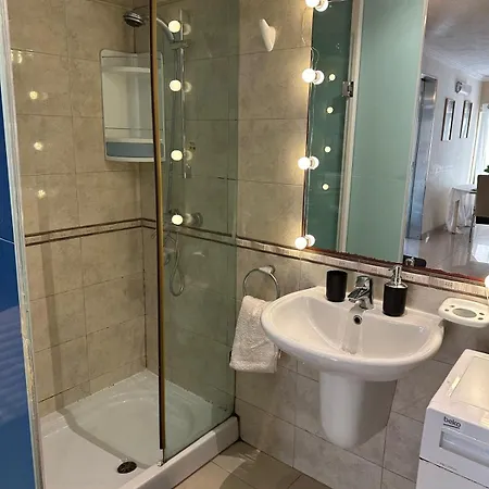 Апартаменты Perfect 2-bedroom In St Julian Сент Джулианс