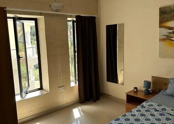 Daire Perfect 2-bedroom In St Julian *